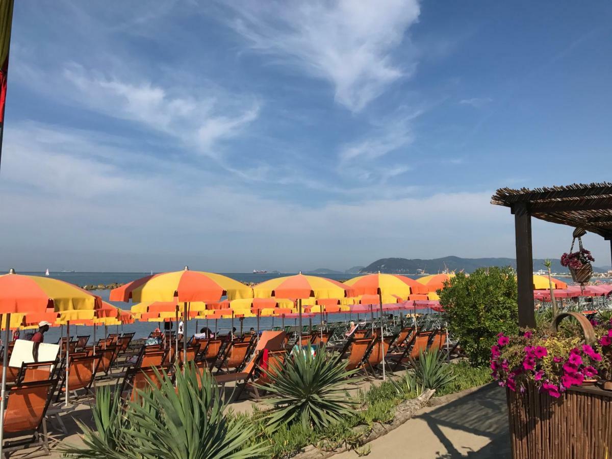 Ancora Bilocale Villa Marina di Massa Dış mekan fotoğraf
